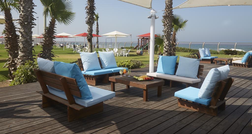 Palm Beach Hotel Akkon Exterior foto